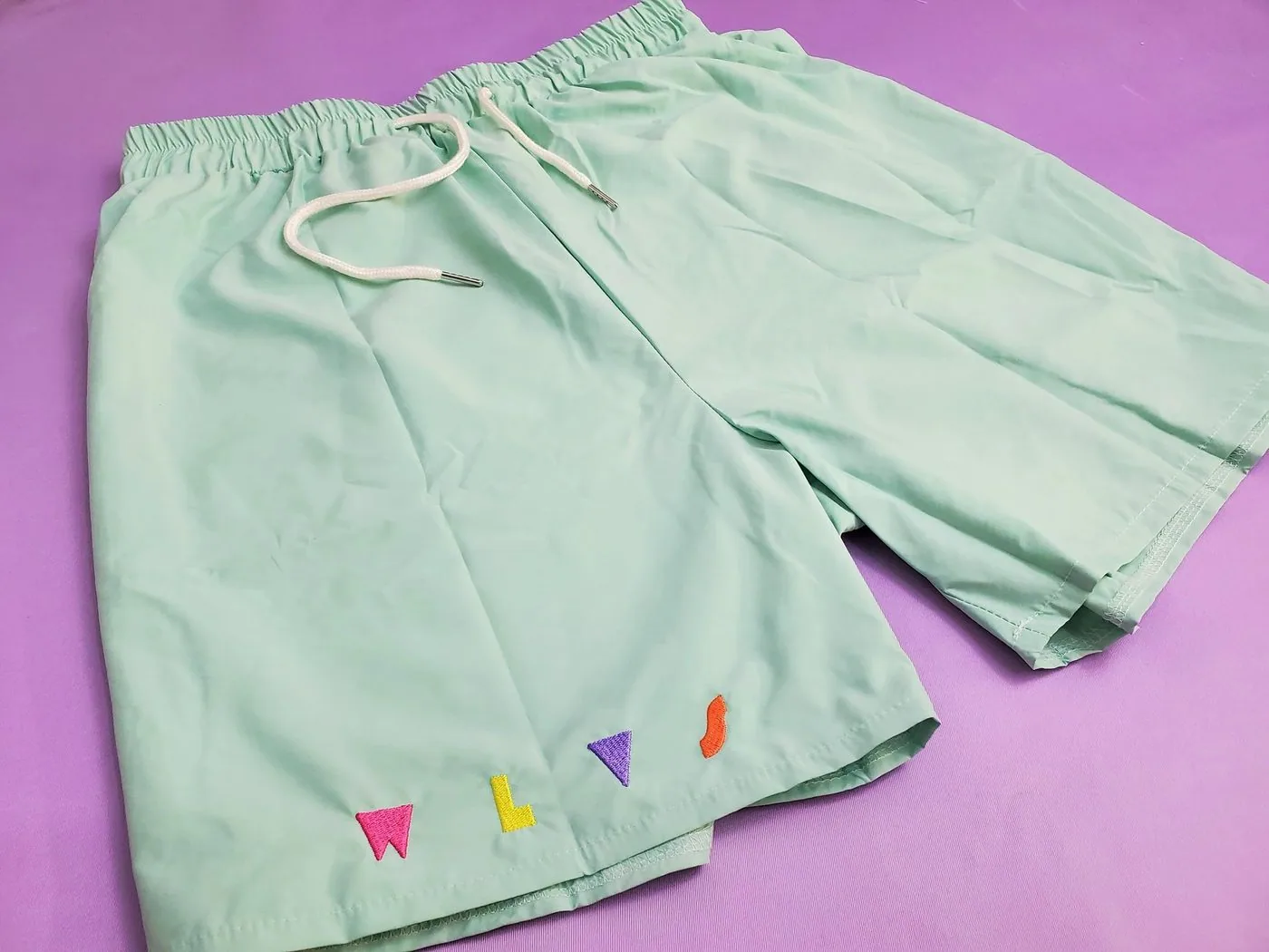 Mint wlvs shorts